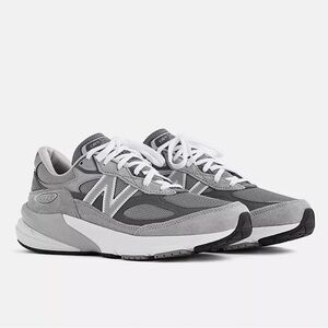 NEW BALANCE 990 v6 Sneakers 9.5